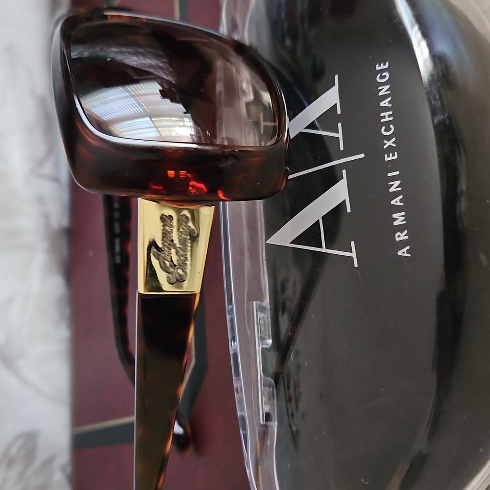 Armani Exchange AX194 Sunglasses With Hard Case.